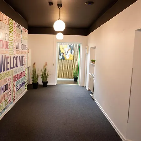 And Sleep - Billund Хостел Гриннстед